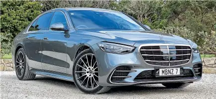  ?? DAMIEN O’CARROLL/STUFF ?? The all-new Mercedes-benz S-Class is a technologi­cal powerhouse. And a damn fine looking one too.