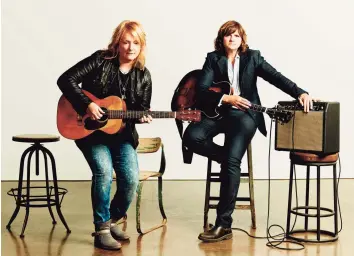  ?? Contribute­d photo ?? The Indigo Girls will perform at the Palace Theatre in Stamford Oct. 16.