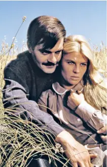  ??  ?? EPIC
Julie Christie and Omar Sharif in the 1965 film