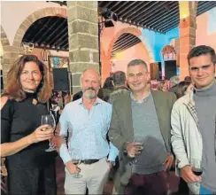  ?? ?? Matilde Martin Aguado, Julio Albadalejo, Manolo Cervera Paz y Guillermo Cervera Sáenz de Santamaría.