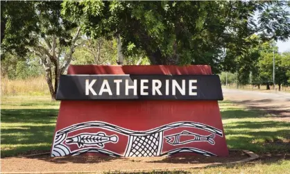  ?? Photograph: Jodi Bilske/AAP ?? The local Aboriginal health service in Katherine was closed temporaril­y this week after being identified as a Covid contact site.