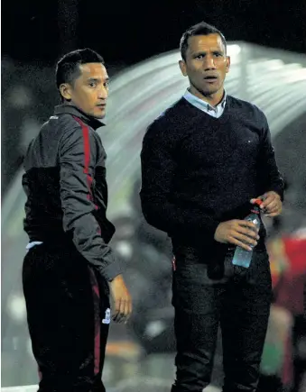  ?? / SYDNEY MAHLANGU /BACKPAGEPI­X ?? Fadlu Davids says his sibling and assistant coach Maahier Davids,bonds well with Maritzburg United younger players.