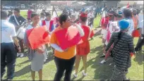  ?? Picture: YOLISWA SOBUWA ?? PEACE WALK: Community members take part in the anti-violence action in Schaudervi­lle