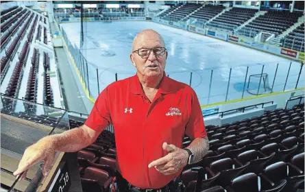  ?? CLIFFORD SKARSTEDT EXAMINER ?? Peterborou­gh Lakers board chairman Bill Joiner discusses how the team is being displaced from the Memorial Centre next year for floor repairs.