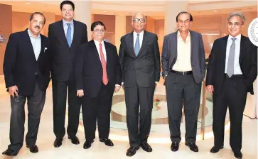  ?? PHOTO: SURYAKANT NIWATE ?? From left: KKR India Advisors CEO Sanjay Nayar, McKinsey global co-leader of analytics practice Noshir Kaka, Cyril Amarchand Mangaldas Managing Partner Cyril Shroff, Maruti Suzuki Chairman R C Bhargava, Marico Chairman Harsh Mariwala and EY India...