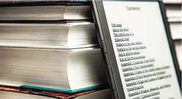  ?? Foto: IStock ?? Texte auf dem elektronis­chen Papier der E-Book-Reader sehen aus wie gedruckt.