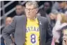  ?? BRAD HORRIGAN/HARTFORD COURANT ?? UConn coach Geno Auriemma wears a Kobe Bryant T-shirt under his sports coat for a game against Oregon in February.