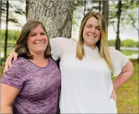  ?? CHERYL A. CUDDAHY/SENTINEL & ENTERPRISE ?? Spending some time together is Julie Tucker, left, with her daughter, Katie Hodge. Tucker is planning the sixth annual Keep S’myelin for Katie golf tournament on June 25, to raise money for the National Multiple Sclerosis Society.