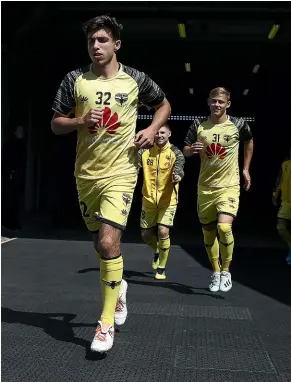  ?? GETTY IMAGES ?? Teenager Sam Sutton made his Phoenix debut in Saturday’s draw with Sydney.