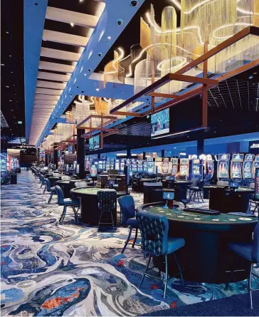  ?? (Special to The Commercial) ?? Empty tables and chairs at Saracen Casino Resort were the result of the recent water crisis that sidelined the casino for almost seven days.