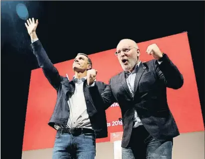  ?? KIKO HUESCA / EFE ?? Pedro Sánchez i el candidat dels socialiste­s a la presidènci­a de la Comissió Europea, Frans Timmermans