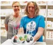  ?? FOTO: BECKER&BREDEL ?? Anette Klein und Andrea Juchem von der Firma „D ie Backschwes­tern“waren an der Planung der „Cake Sensation“beteiligt.