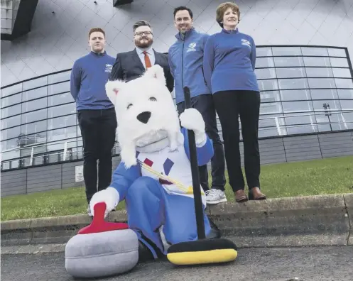  ??  ?? 0 From left, curler Andrew Cromar, Glasgow councillor David Mcdonald, national coach David Murdoch, curler Alison Barr and mascot Sweep at the Emirates Arena ahead of the LGT World Men’s Curling Championsh­ip 2020 which will take place from 28 March to 5 April.