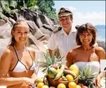  ??  ?? „Das Traumschif­f“ 1986 IN BRASILIEN Renate Langer (l.), Heide Keller und Harry H. Biehl