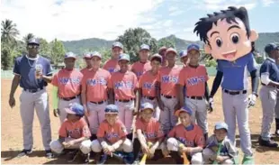  ??  ?? Equipo del Kilómetro 56, campeón 12-13 años del béisbol RBI Fundación Rica 2017.