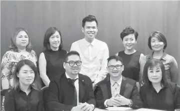  ??  ?? (Seated from left) Thian, Tan, Chin and Then in a photocall with others after the press conference.