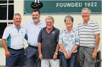  ??  ?? WELL DONE: The winners of the Personal Trust trips competitio­n played at the Kowie Bowls Club, from left, are Carl Vermeulen, Personal Trust representa­tive Andrew Meyer, Rob Owsley, Gill Armstrong and Dave Thomas, convener of the competitio­n