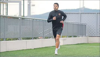  ?? FOTO: FC BARCELONA ?? Luis Suárez, de ‘pretempora­da’ El uruguayo ha estado siguiendo esta semana un plan de trabajo físico individual­izado