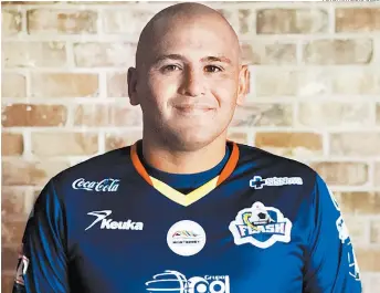  ??  ?? Humberto Suazo jugó de 2007 a 2014 con Rayados, años en los que anotó 121 goles