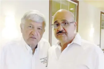  ?? CORTESÍA ?? > José Borunda con Andrés Manuel López Obrador.