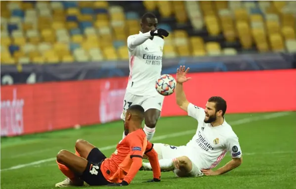  ?? AFP ?? El Real Madrid perdió sus dos enfrentami­entos ante el Shakhtar Donetsk, de Ucrania. En el último, cayó 2 a 0 como visitante.