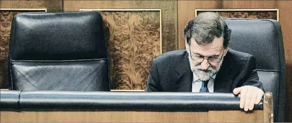  ?? EMILIA GUTIÉRREZ / ARCHIVO ?? El presidente del Gobierno, Mariano Rajoy, en una sesión de control en el Congreso de los Diputados