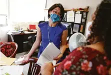  ?? Scott Strazzante / The Chronicle 2020 ?? State epidemiolo­gist Dr. Erica Pan, shown in 2020, warns that vaccinatio­n administra­tion has dropped off in recent weeks.