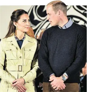  ??  ?? ONLY EYES FOR YOU: The Duke and Duchess of Cambridge share a moment