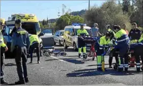  ?? Foto: G.MAS. ?? Atropello múltiple. El atropello múltiple se produjo a primera hora de la mañana del 5 de abril de 2018 en la carretera que une Capdepera y Artà. Un ciclista falleció y nueve resultaron heridos.