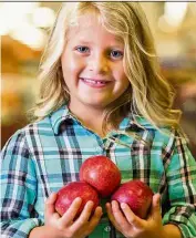  ?? – Relaxnews ?? Fruits including a diet high in vegetables, fish and whole grains has been recommende­d for children.