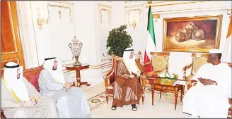  ?? KUNA photo ?? The visiting Cote d’lvoire’s President Alassane Ouattara hosted National Assembly Speaker Marzouq Al-Ghanim at the guests’ residence at Bayan Palace on Tuesday. The meeting was attended by Abdullah Al-Maatouq, the
chief of the mission of honor and the...