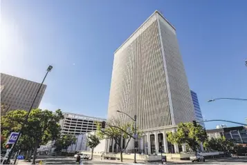  ?? EDUARDO CONTRERAS U-T FILE ?? The vacant building at 101 Ash St. will continue to cost San Diego taxpayers millions for maintenanc­e at the property. Mayor Todd Gloria is seeking $2.4 million over the next fiscal year.