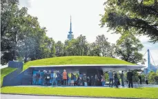  ?? FOTO: EPD ?? Der Erinnerung­sort liegt symbolträc­htig auf dem Lindenhüge­l im Olympiapar­k München.