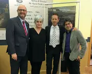  ??  ?? Sul palco
Da sinistra Edoardo Maria Strabbioli, Cecilia Gasdia, Vittorio Bresciani e Vito Lombardi. Nella foto a destra Laura Pausini che tornerà a Verona per i Wind Music Awards