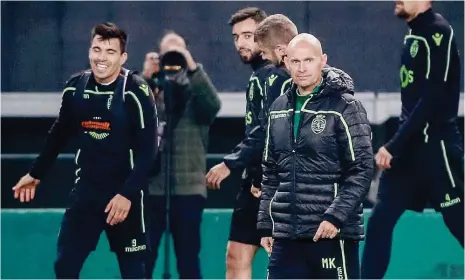  ??  ?? Marcel Keizer procura conseguir, pela primeira vez, a quarta vitória consecutiv­a no campeonato