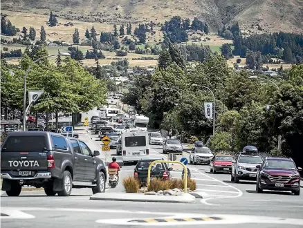  ?? GEORGE HEARD/STUFF ?? Wanaka’s town centre could become car-free in the future.