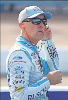  ?? Getty Images/TNS - Christian Petersen ?? Kevin Harvick prepares to qualify for the Cup Series Championsh­ip at Phoenix Raceway last November.