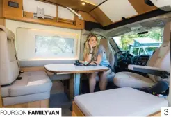  ??  ?? FOURGON FAMILYVAN 1 et 2. Un toit généreusem­ent vitré du skyview au lanterneau de salon, des ceintures intégrées aux sièges, des éclairages partout, ce 643 “Édition Spéciale” (ici en mobilier Natural) en met plein la vue. 3