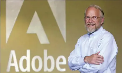  ?? ?? John Warnock at the Adobe headquarte­rs in 2001. Photograph: Paul Sakuma/AP