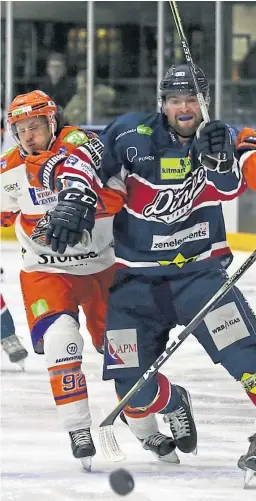  ?? Picture: Derek Black. ?? Dundee Stars’ Brian Hart attacks the Sheffield defence as they attempt to build on a two-goal lead.