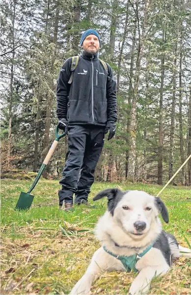  ??  ?? LEADING BY EXAMPLE: Polly Freeman and her faithful collie Effie with fellow rangers Tom Cole and Julia Duncan on the Blair Atholl Estate.