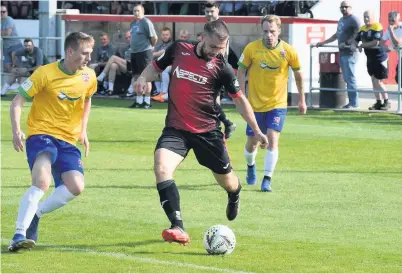  ??  ?? ● Iddon Price, seen in previous action, equalised for Porthmadog in their fine win at Colwyn Bay