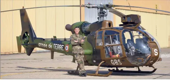  ?? (Photos DR) ?? Après une première mission au Niger (photo de droite), le lieutenant Malaury Viardot devrait repartir en opération extérieure cette année.