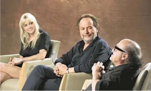  ?? Photog raphs by Kirk McKoy Los Angeles Times ?? ANNA FARIS, Billy Crystal and Danny DeVito ruminate on how the television landscape is changing.