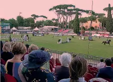  ??  ?? iL concorso di piazza di Siena con la superficie in erba LAPRESSE