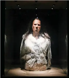  ?? Picture: REUTERS/Costas Baltas ?? ‘POSSIBLY ANAEMIC’: The reconstruc­ted face of Dawn, a teenager who lived around 7 000 BCE in a cave in Greece, is displayed during a presentati­on at the Acropolis Museum in Athens.