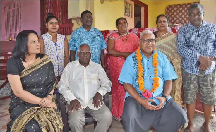  ?? Photo: DEPTFO News ?? Prime Minister Voreqe Bainimaram­a and Minister for Education, Heritage and Arts Rosy Akbar with descendent­s of Girmitiyas who travelled to Fiji 141 years ago.