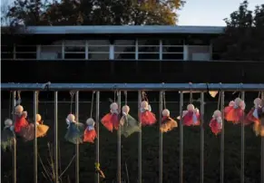  ?? — Reuters ?? Heartfelt: cloth angels are seen in a memorial outside robb elementary in uvalde, us.