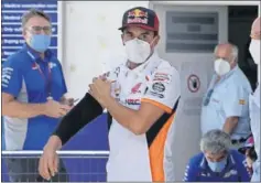  ??  ?? Marc Márquez, en el circuito de Jerez tras su primera operación.