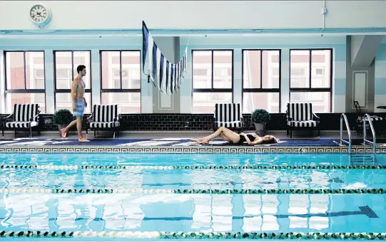  ?? PHOTOS: LOS ANGELES ATHLETIC CLUB ?? Most of the 12-storey Los Angeles Athletic Club Hotel is dedicated to athletic facilities and amenities, including a pool, spa and restaurant.